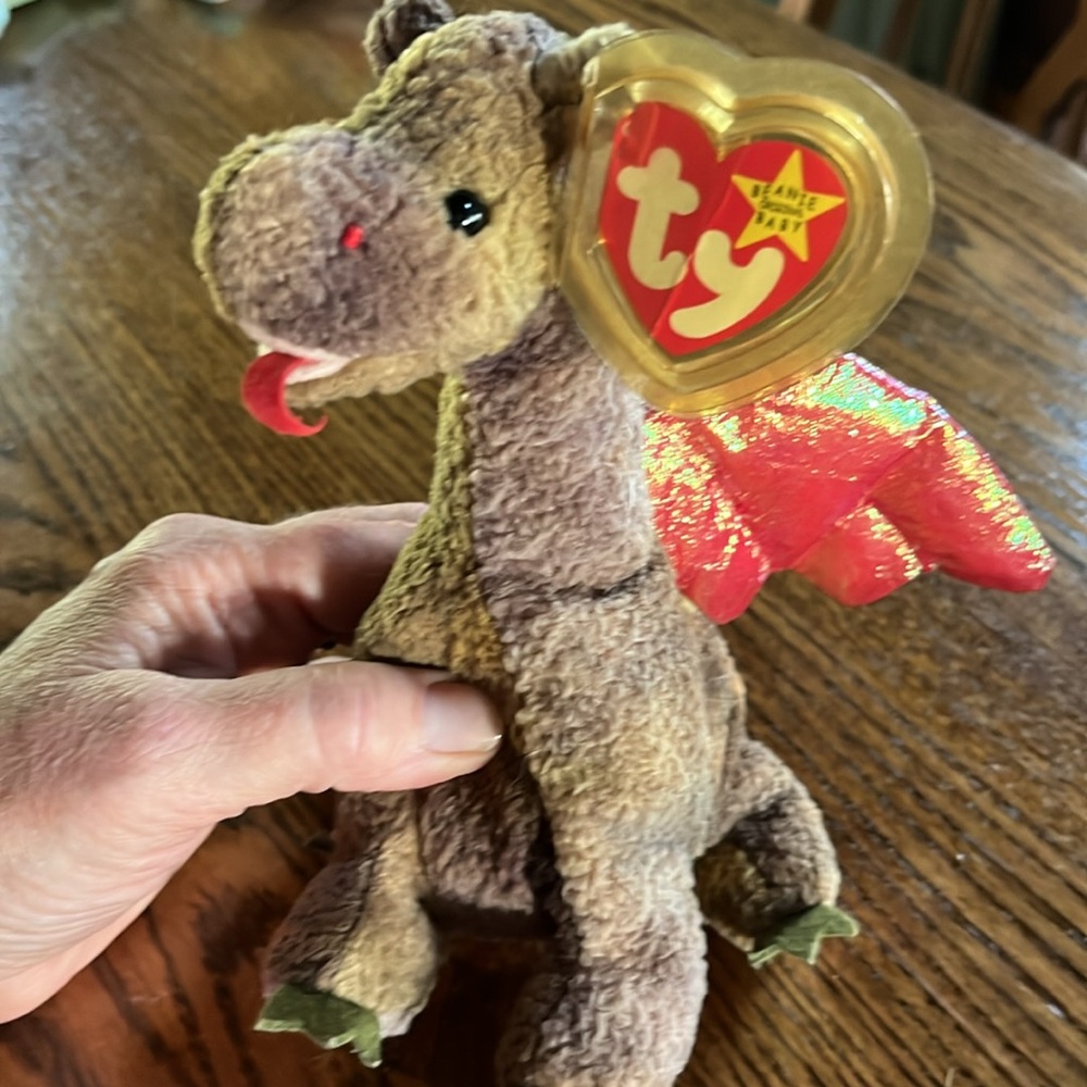 TY Beanie Baby SCORCH 1998 brown dragon with red wings GOT fan HOUSE IF DRAGONS